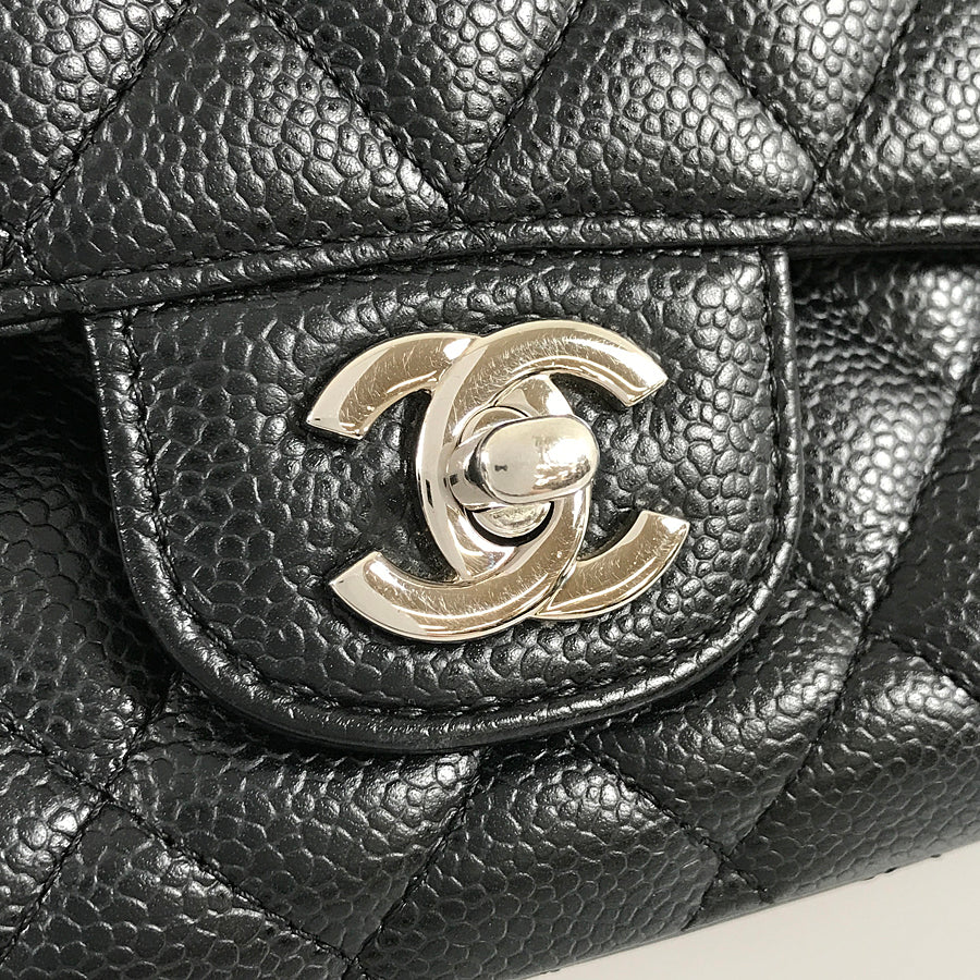 CHANEL Matelasse 25 Shoulder bag