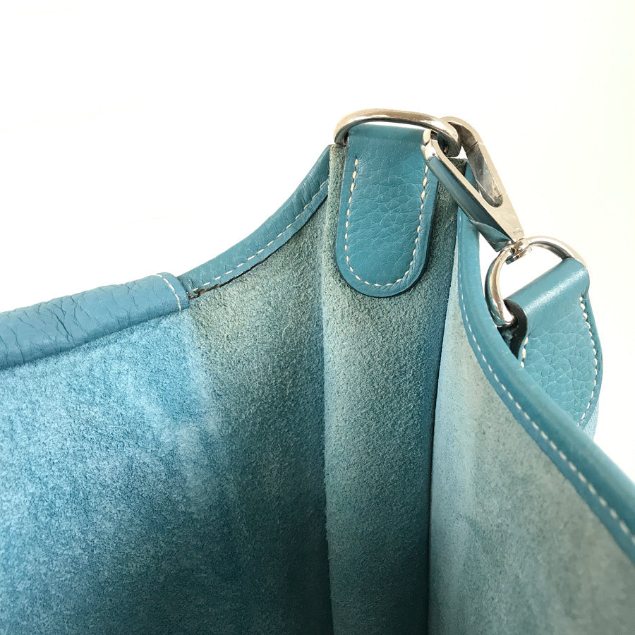 HERMES Evelyne 1 PM Shoulder bag