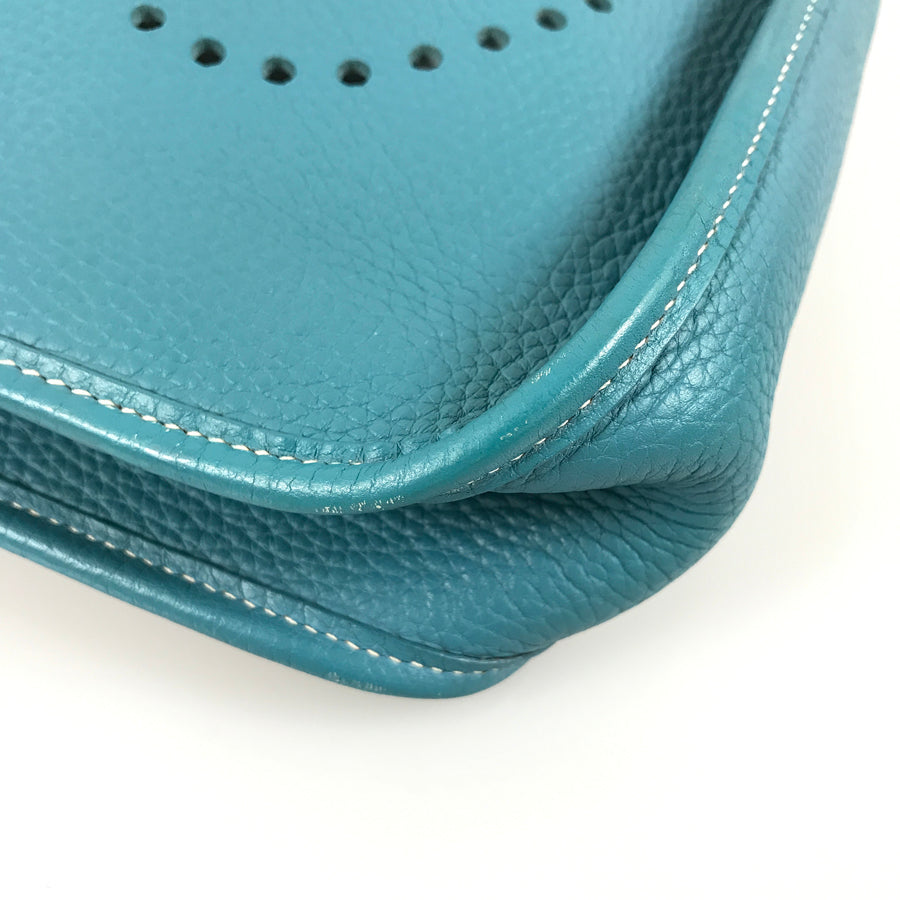 HERMES Evelyne 1 PM Shoulder bag