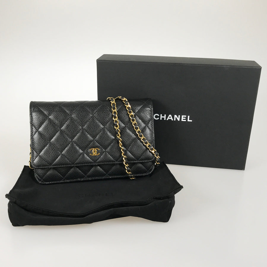 CHANEL Matelasse Wallet bag