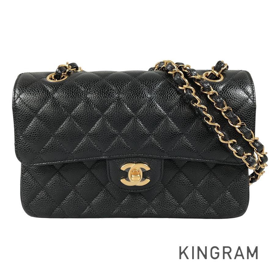 CHANEL Matelasse Shoulder bag