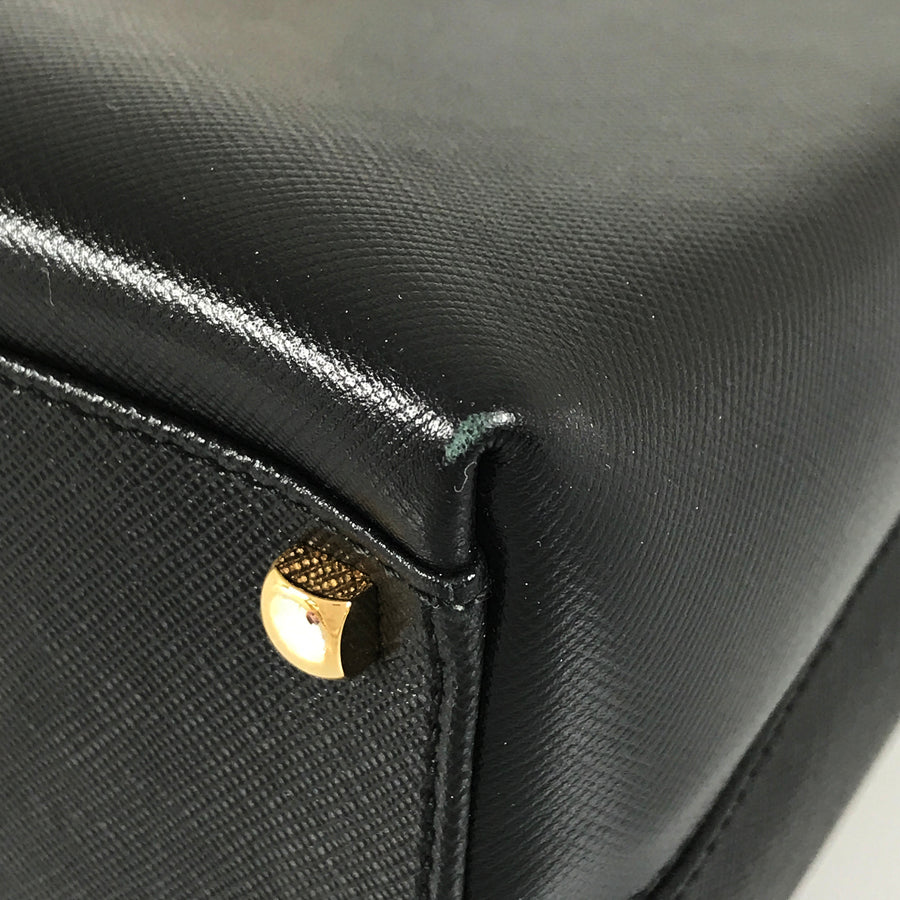 Salvatore Ferragamo Gancini Hand bag
