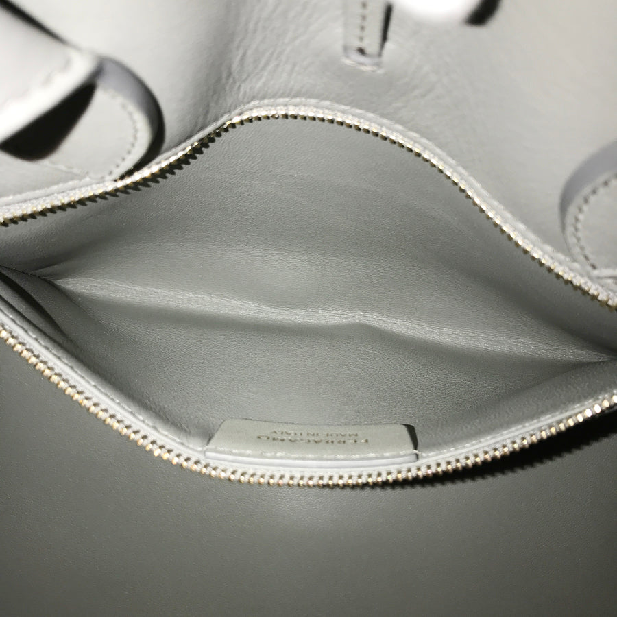 Salvatore Ferragamo Hugs 215608 Tote bag