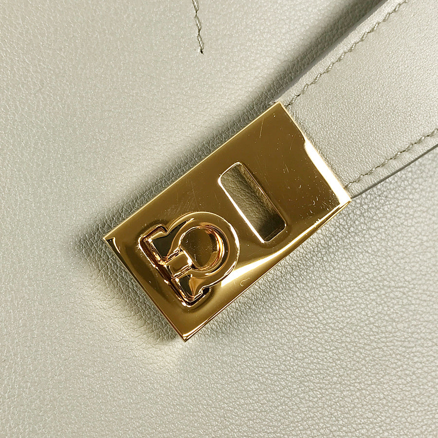 Salvatore Ferragamo Hugs 215608 Tote bag