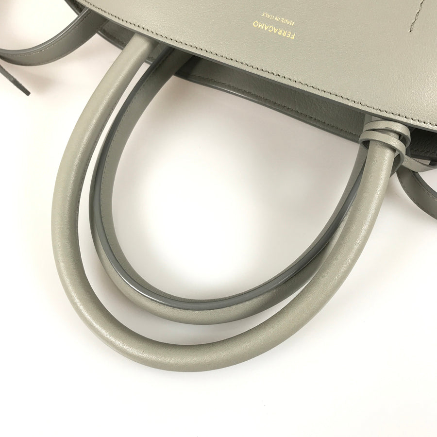 Salvatore Ferragamo Hugs 215608 Tote bag