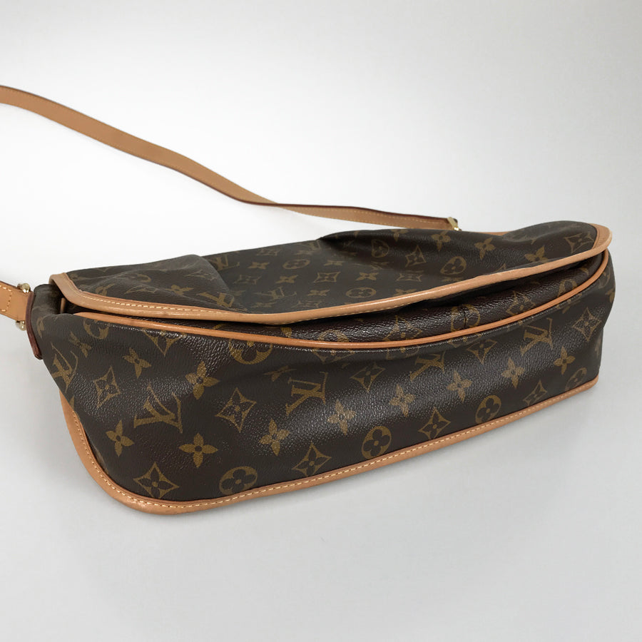 LOUIS VUITTON Monogram Menilmontant MM M40473 Shoulder bag