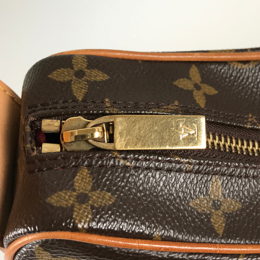 LOUIS VUITTON Monogram Croissant M51512 Shoulder bag