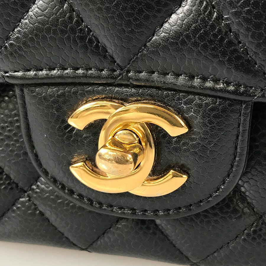 CHANEL Matelasse 25 Shoulder bag