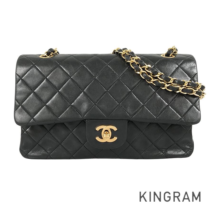 CHANEL Matelasse 25 Shoulder bag