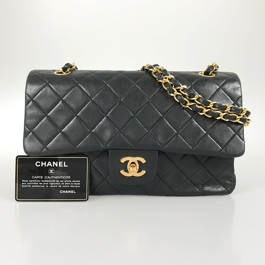CHANEL Matelasse 25 Shoulder bag