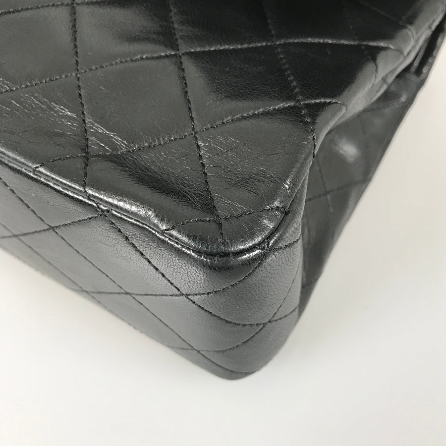 CHANEL Matelasse 25 Shoulder bag