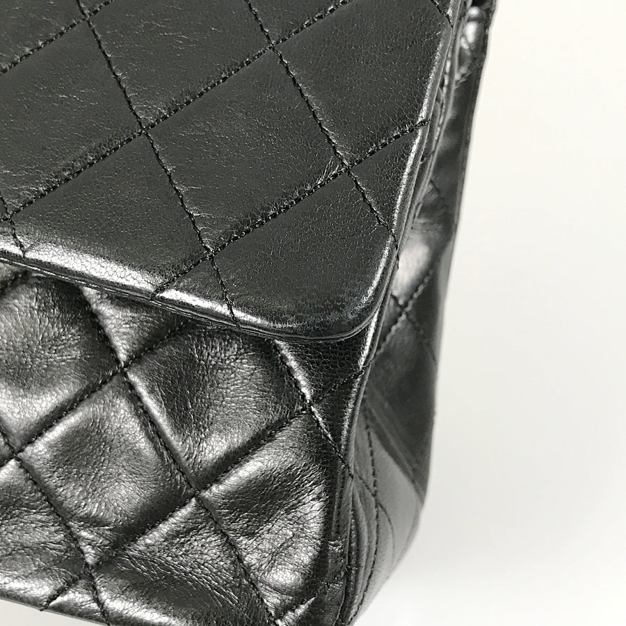CHANEL Matelasse 25 Shoulder bag