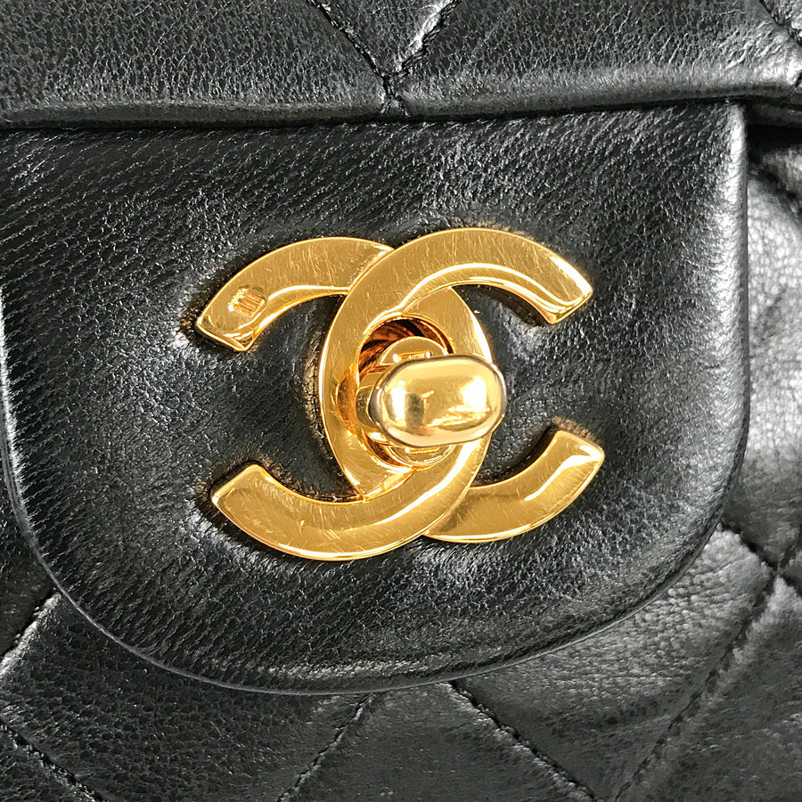 CHANEL Matelasse 25 Shoulder bag