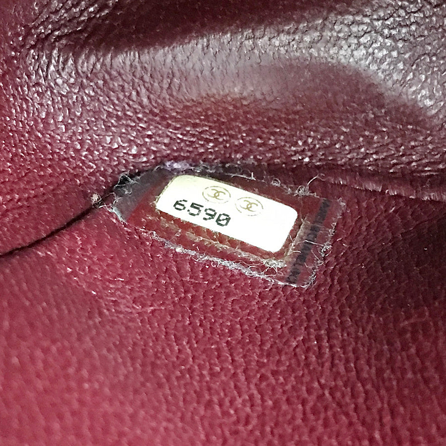 CHANEL Matelasse 25 Shoulder bag