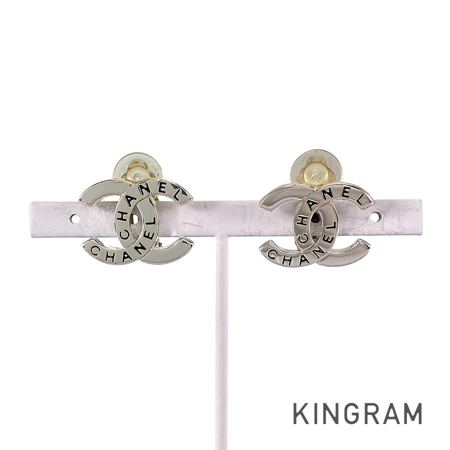 CHANEL COCO Mark Silver logo 98P Earring