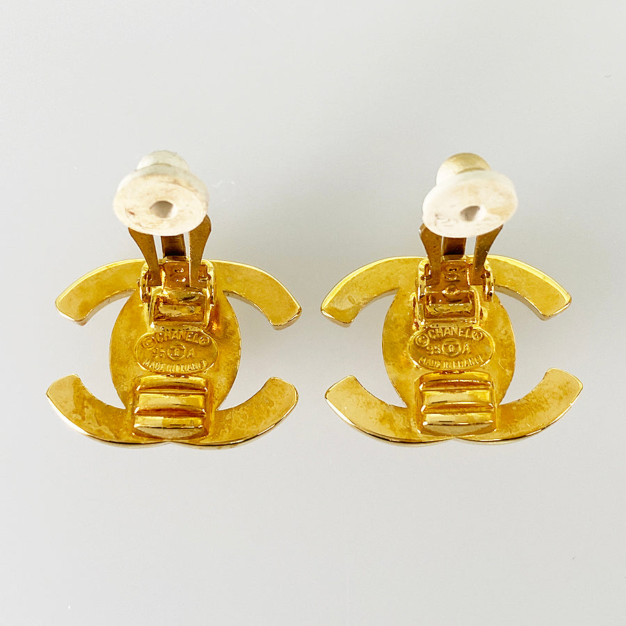 CHANEL Earring