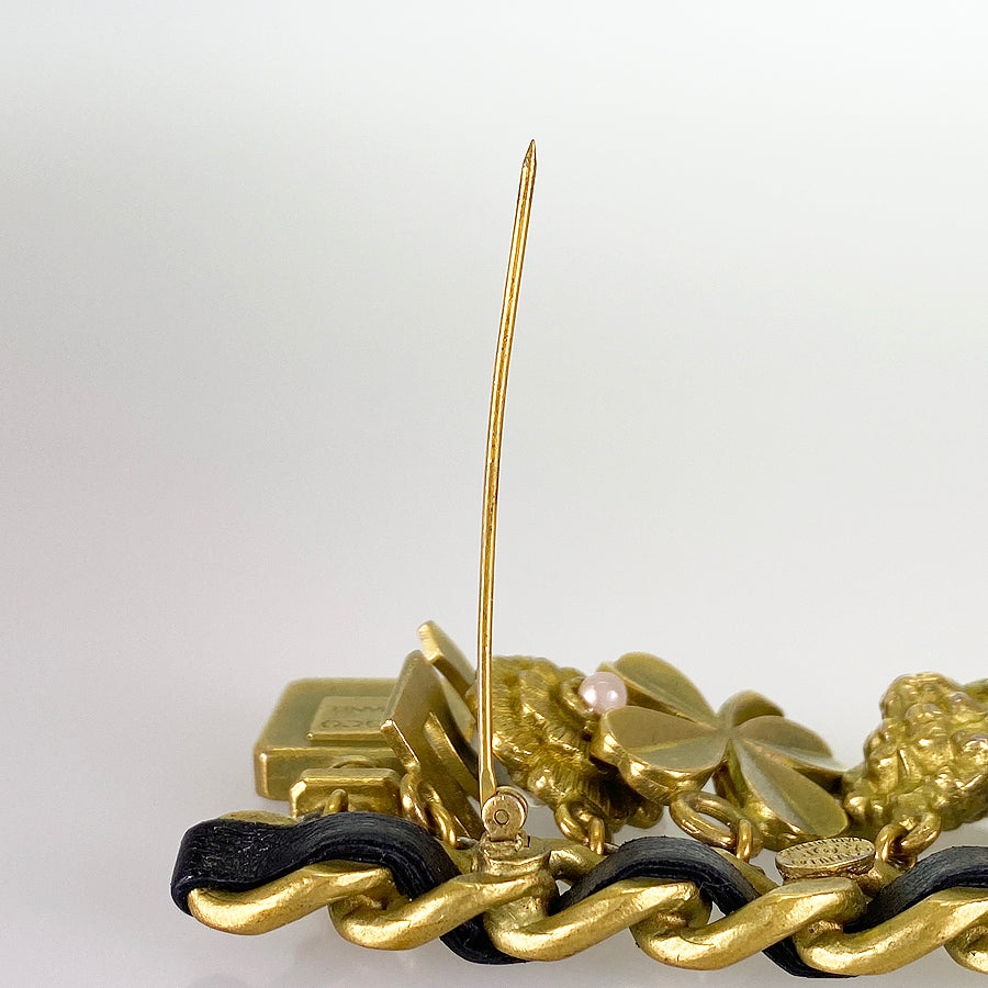 CHANEL Icon Brooch