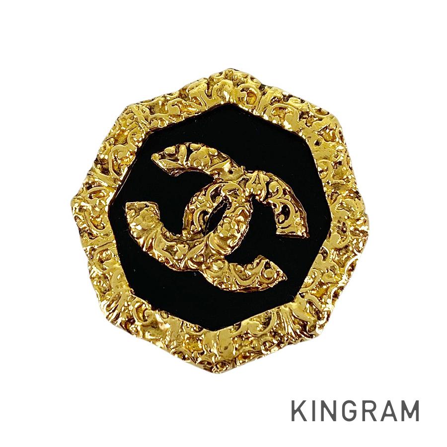 CHANEL Brooch