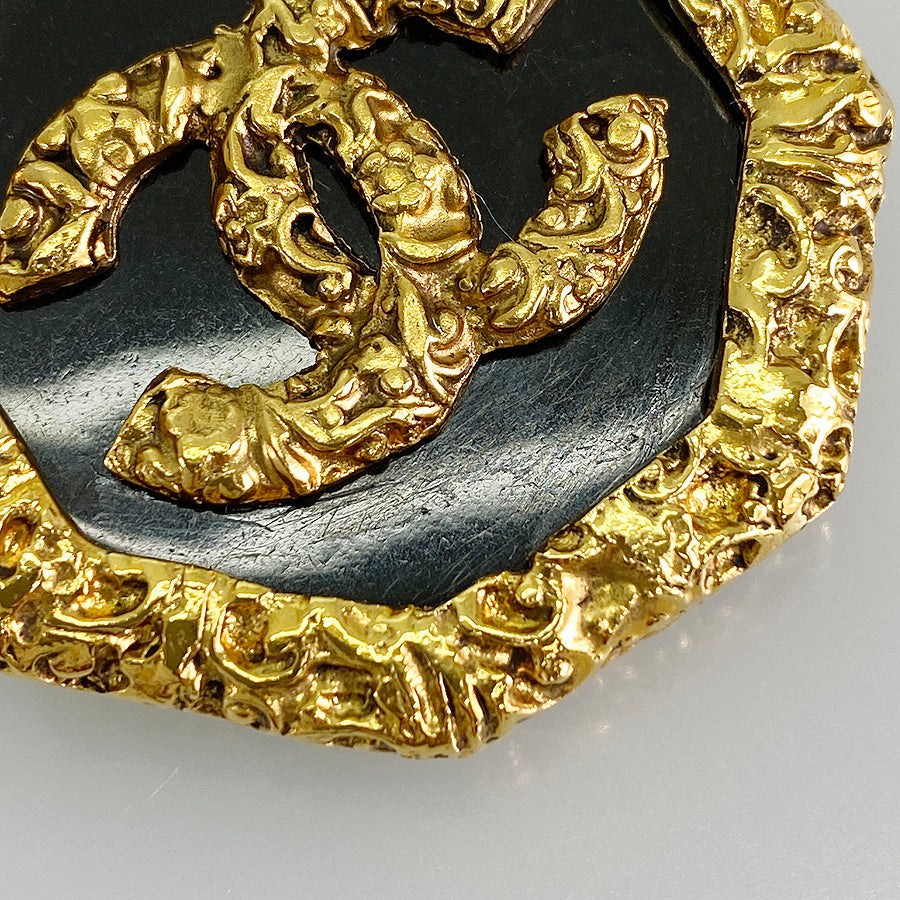 CHANEL Brooch
