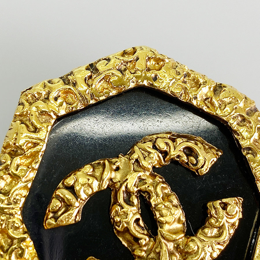 CHANEL Brooch