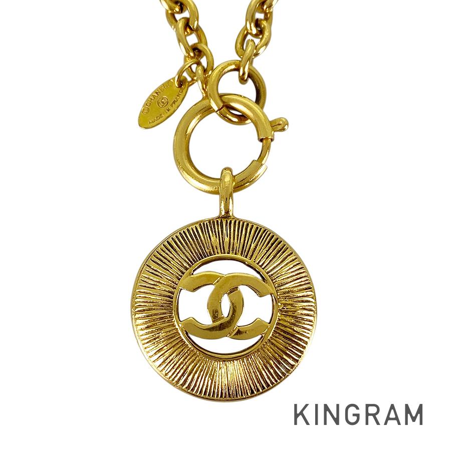CHANEL Long necklace