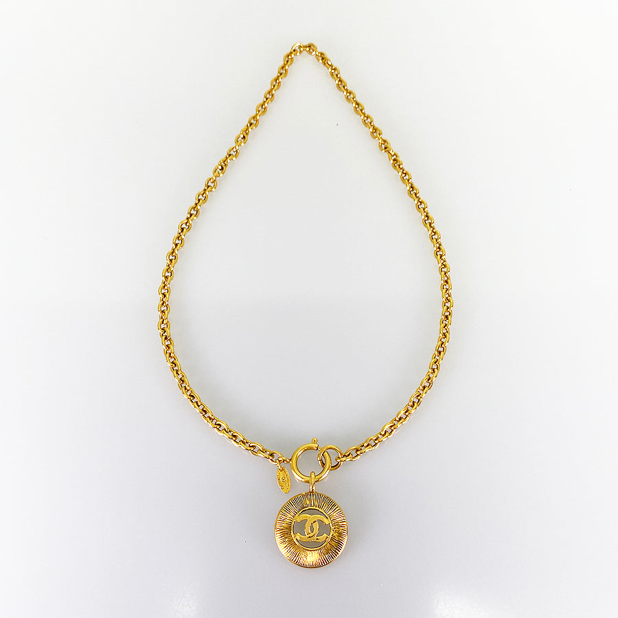 CHANEL Long necklace