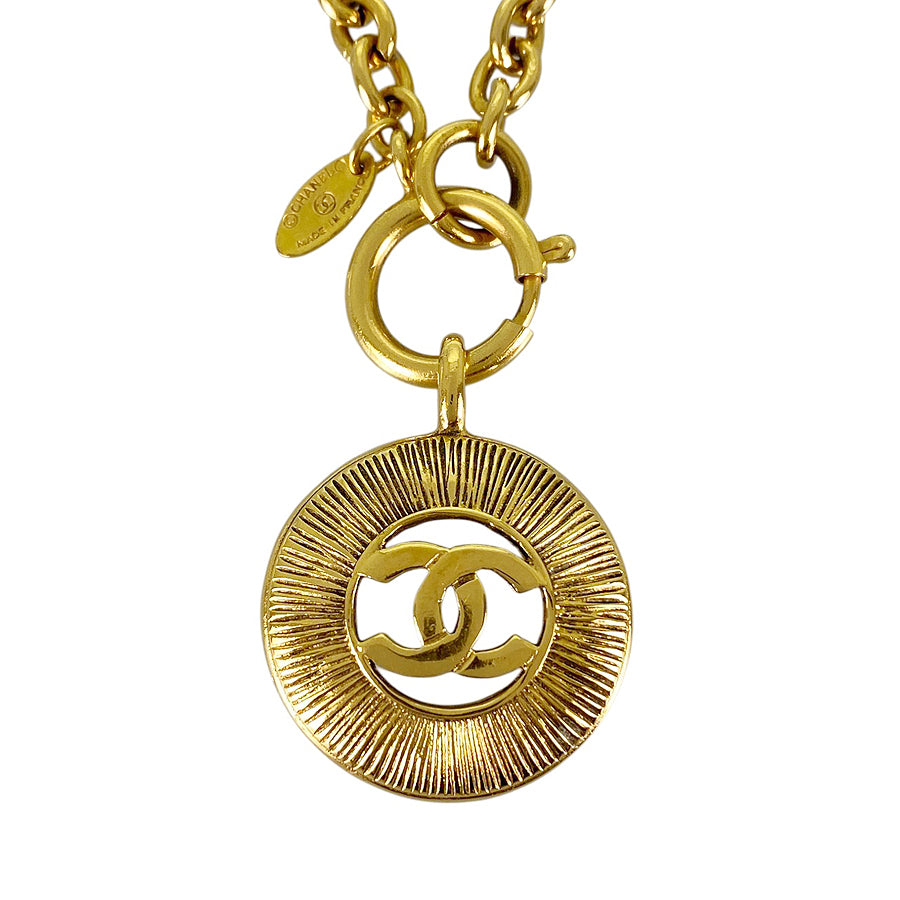 CHANEL Long necklace