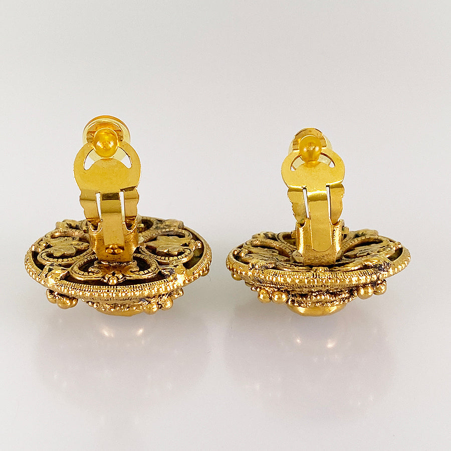 CHANEL Earring
