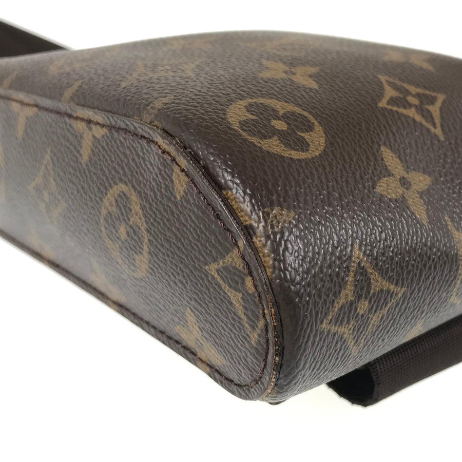 LOUIS VUITTON Monogram Geronimos Special order M50211 Waist pouch