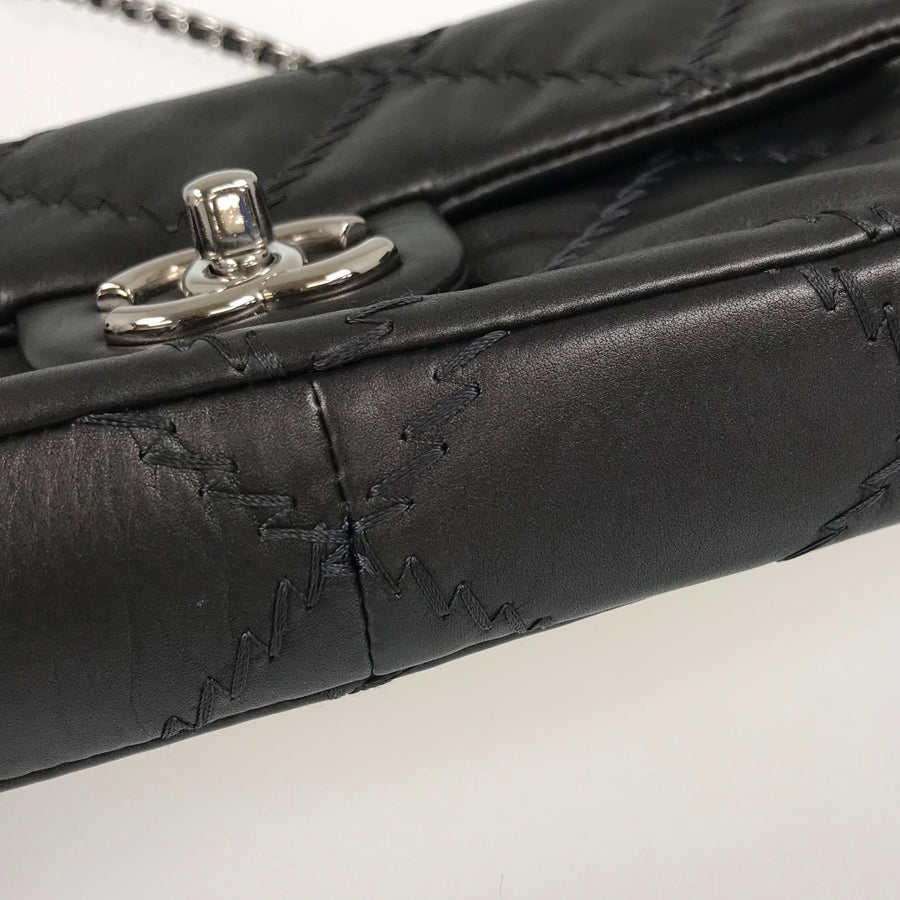 CHANEL ChainShoulder Shoulder bag