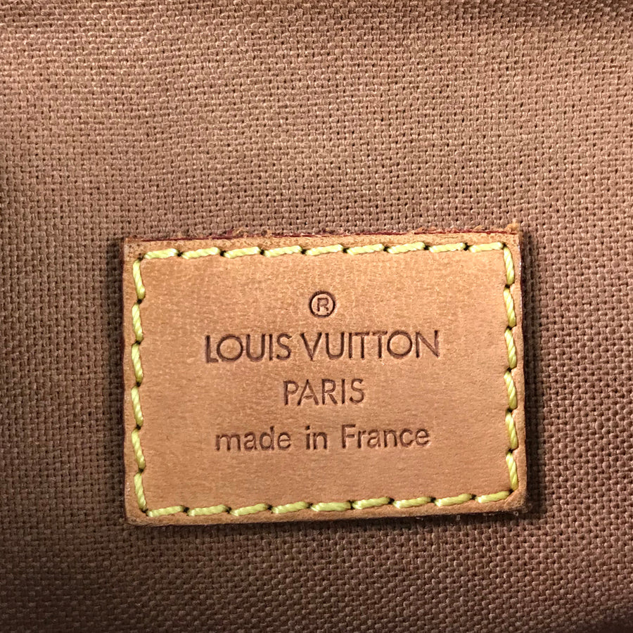 LOUIS VUITTON Monogram Pochette Bosphore M40044 Shoulder bag