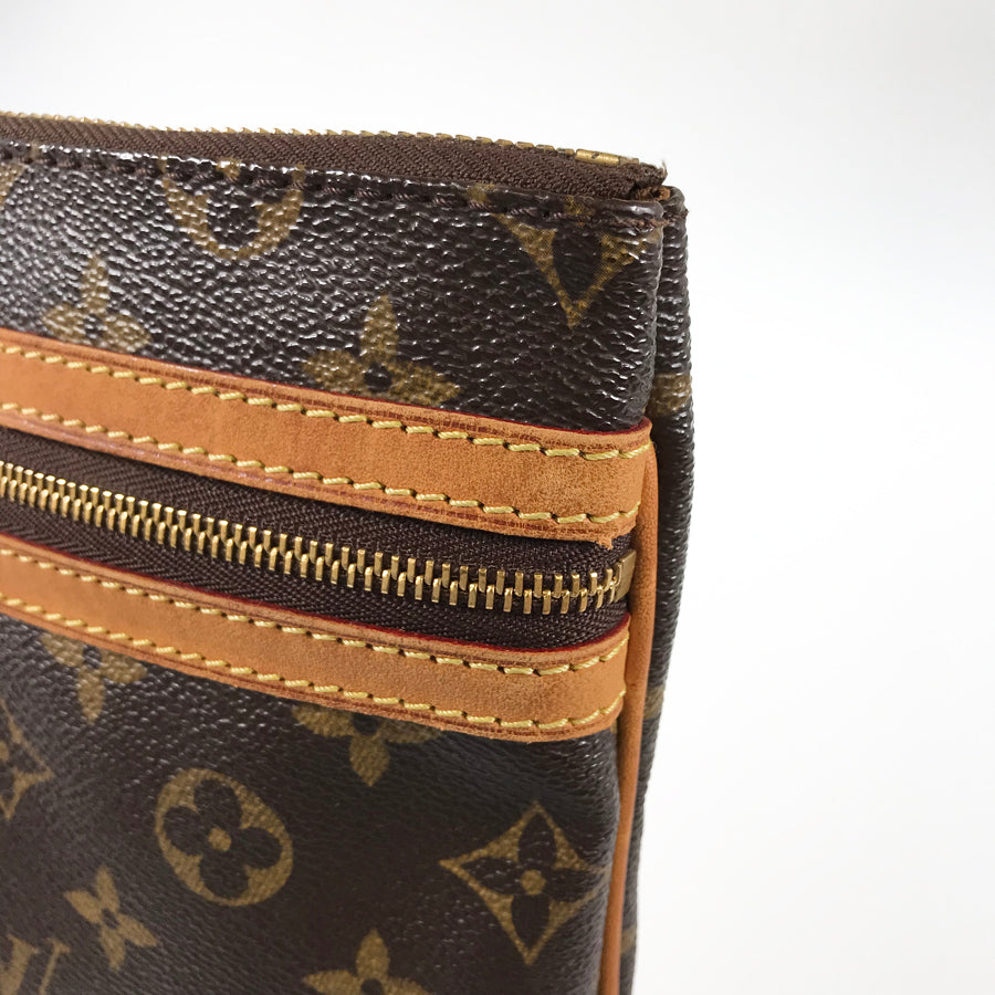LOUIS VUITTON Monogram Pochette Bosphore M40044 Shoulder bag