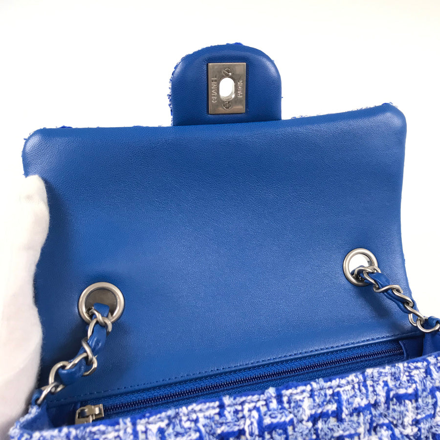 CHANEL Matelasse Shoulder bag