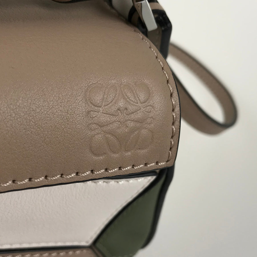 LOEWE Puzzle mini Hand bag