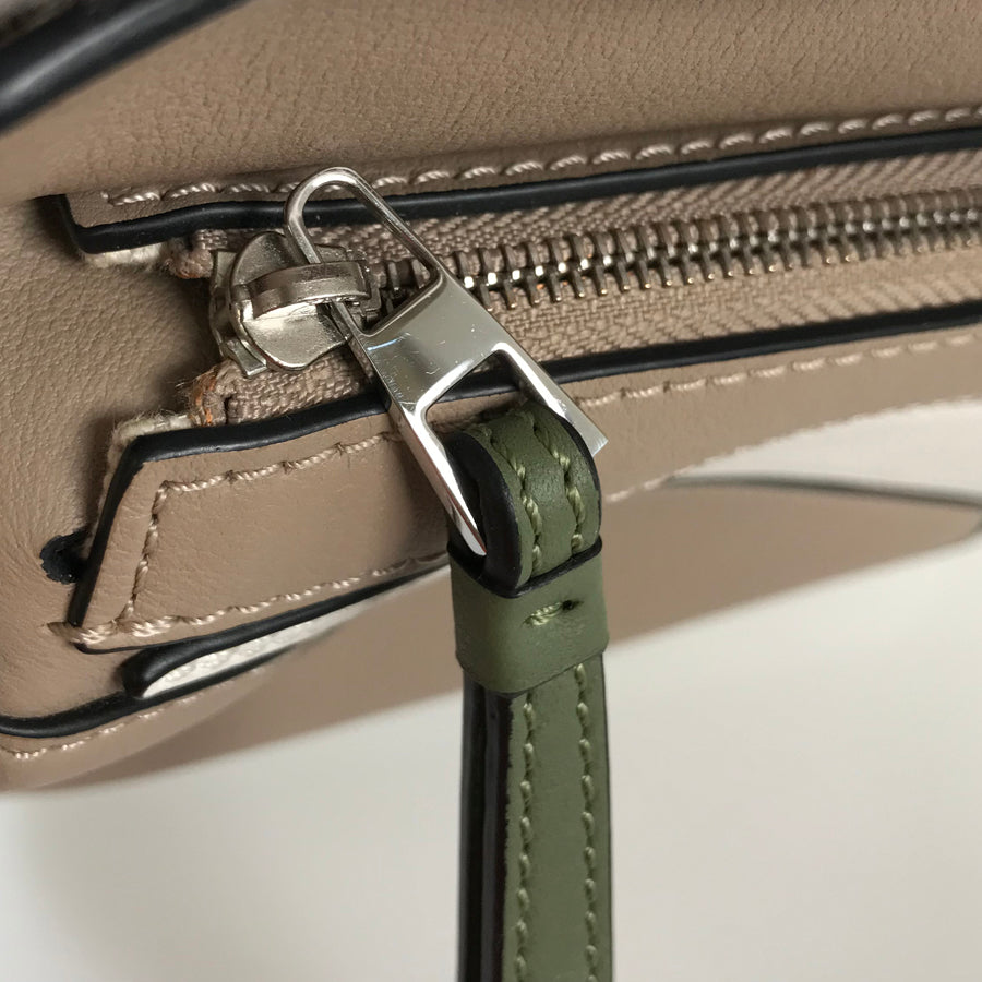LOEWE Puzzle mini Hand bag