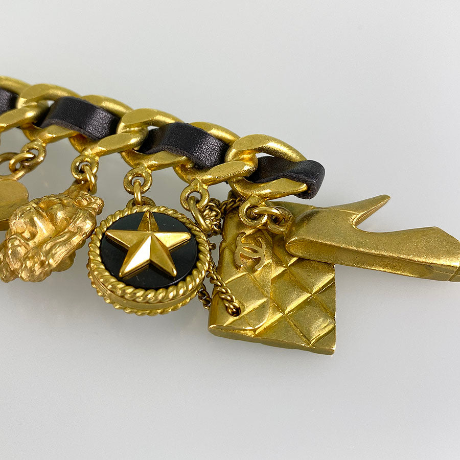 CHANEL Icon swing Brooch