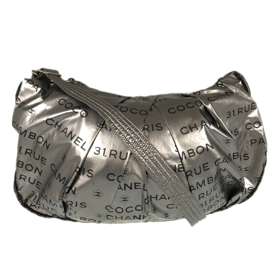 CHANEL Shoulder bag