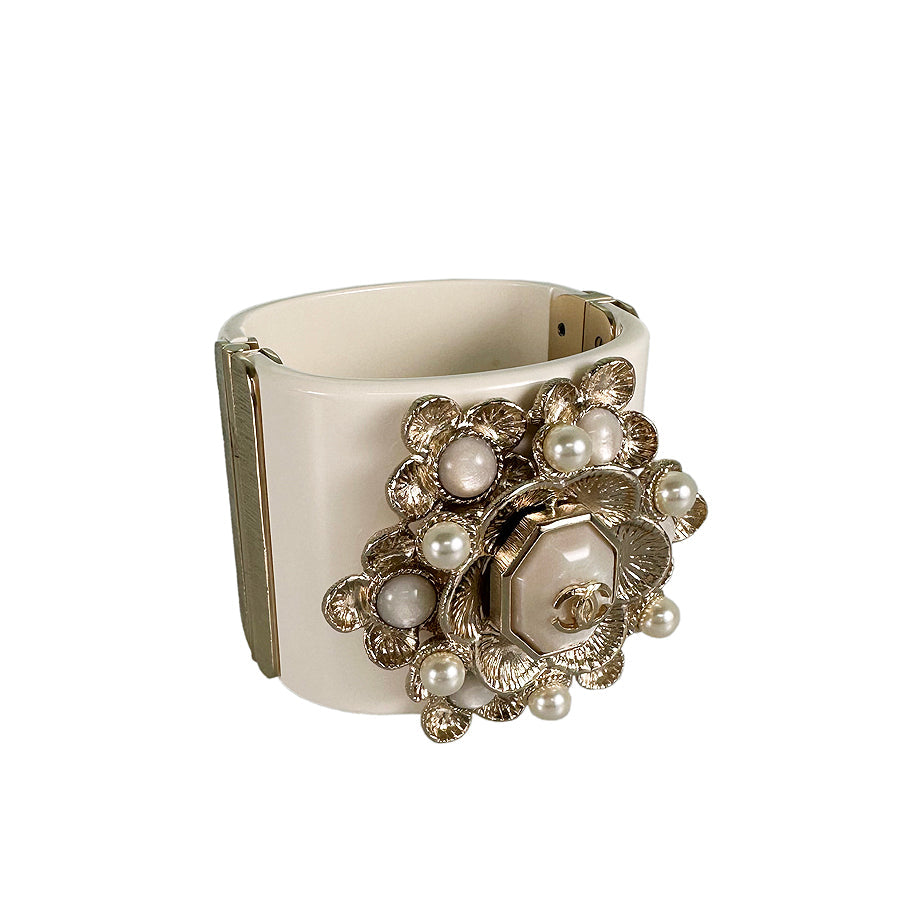 CHANEL Bangle