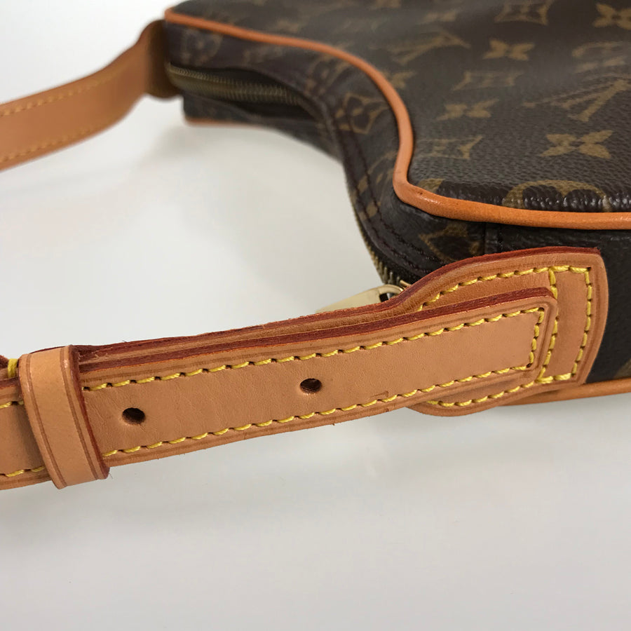 LOUIS VUITTON Monogram Pochette Croissant M51510 Shoulder bag