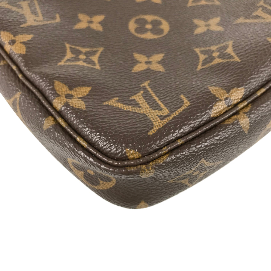 LOUIS VUITTON Monogram Pochette Accessoires M51980 Pouch