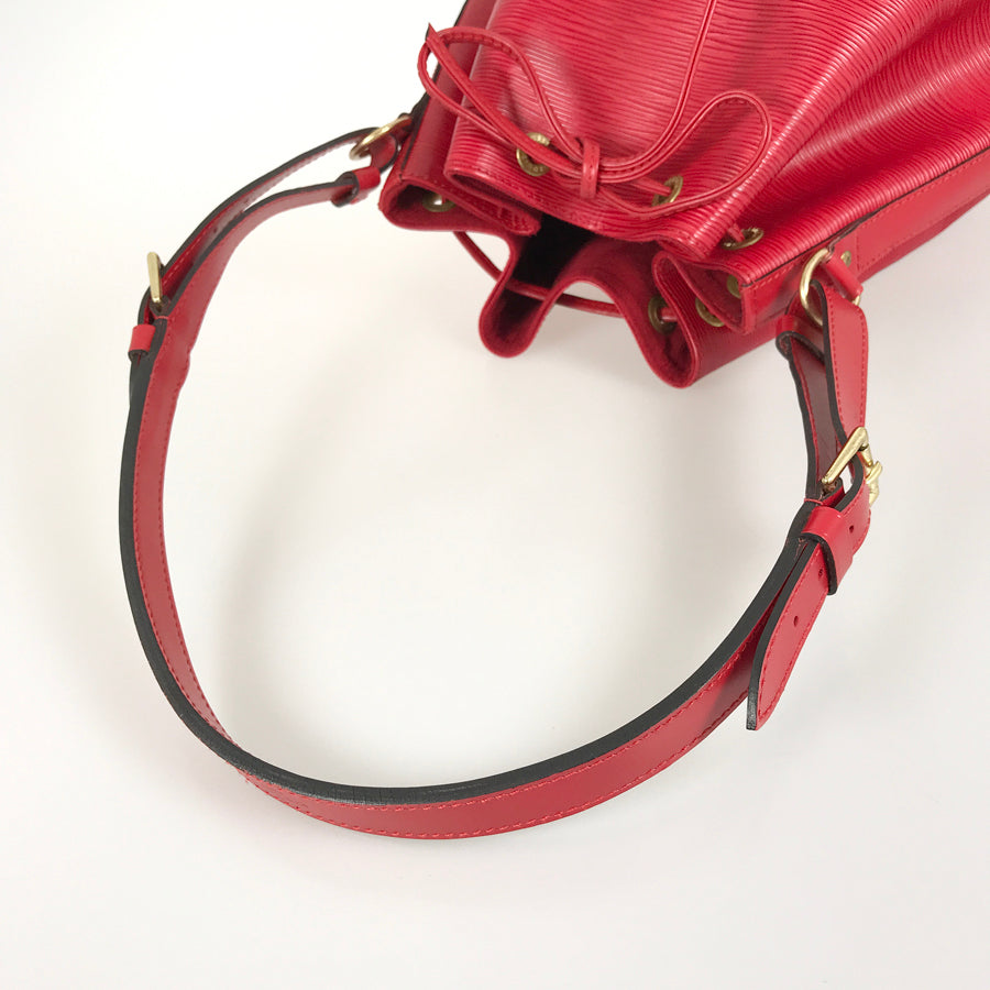 LOUIS VUITTON Epi Petit Noe M44107 Shoulder bag