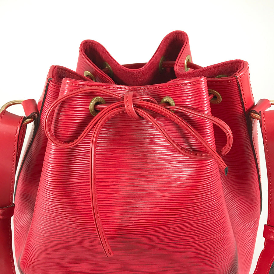 LOUIS VUITTON Epi Petit Noe M44107 Shoulder bag