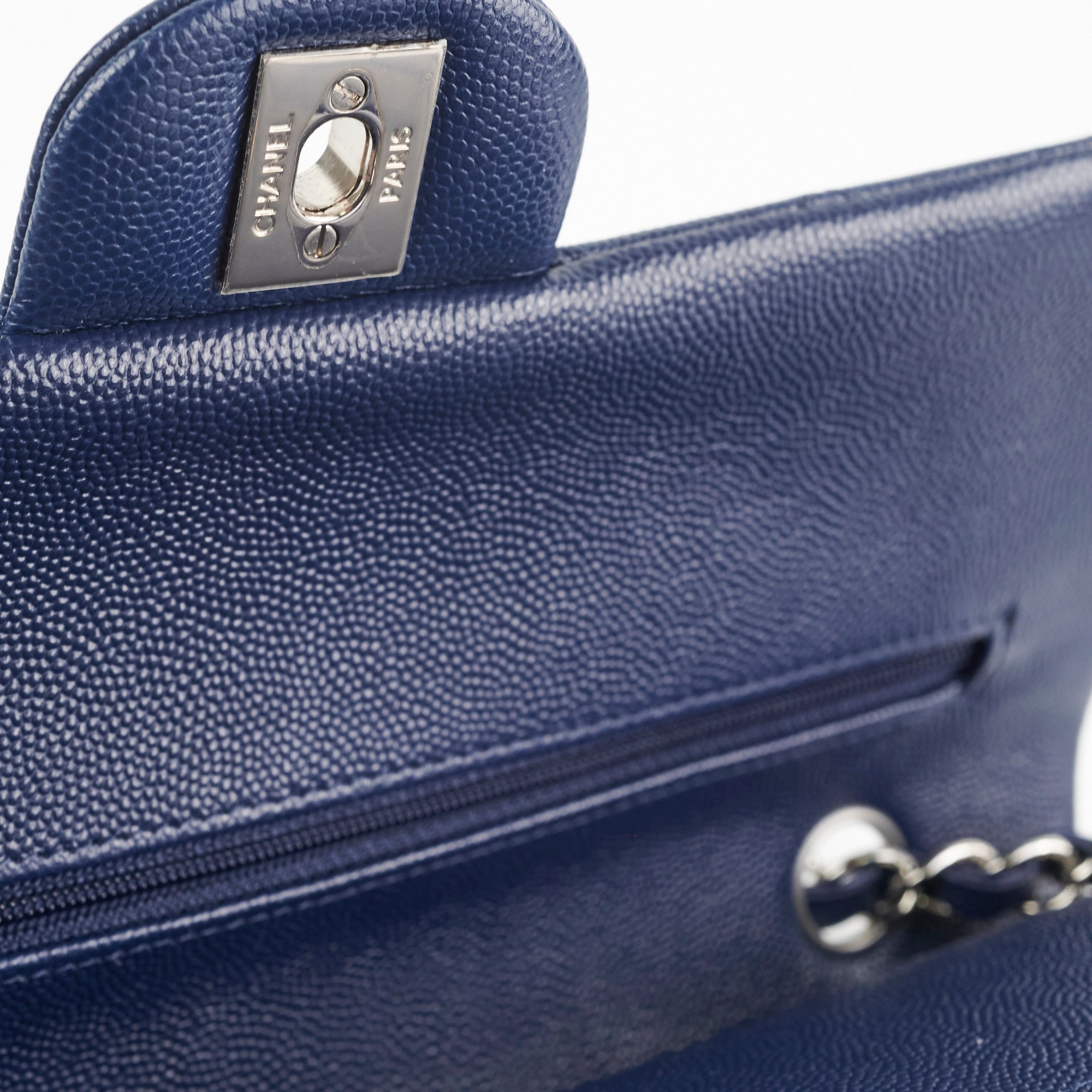 Chanel Caviar M/L Classic Flap Navy